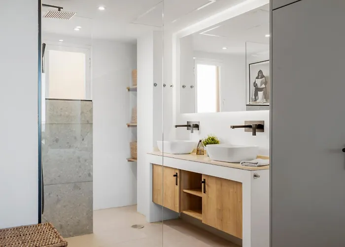 Sunny Getaway With Pool In - Ref M54 Appartamento